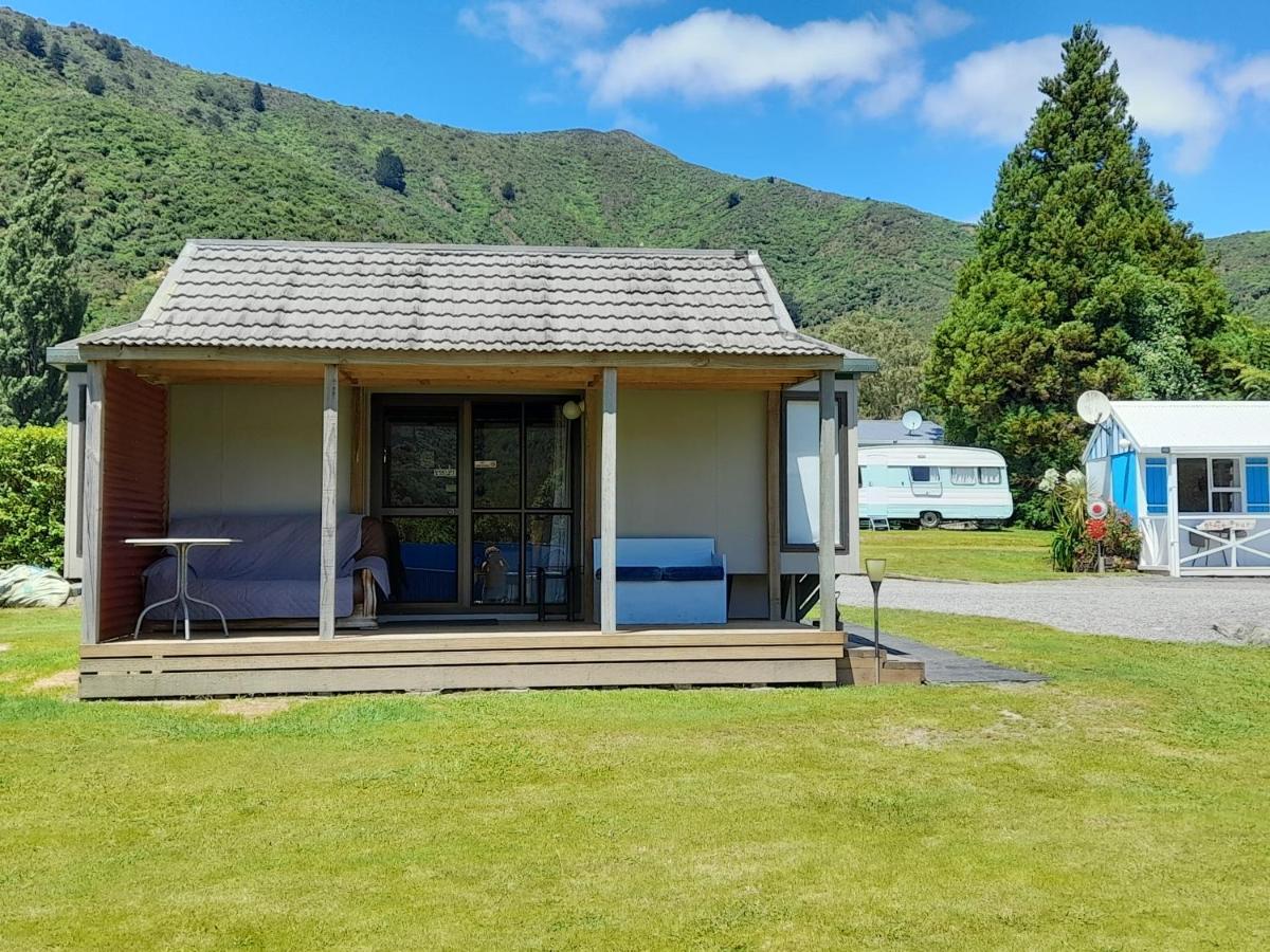 Picton'S Waikawa Bay Holiday Park Екстер'єр фото